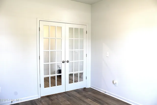 $2,100 | 300 Ruby Baird Drive, Sneads Ferry, NC 28460