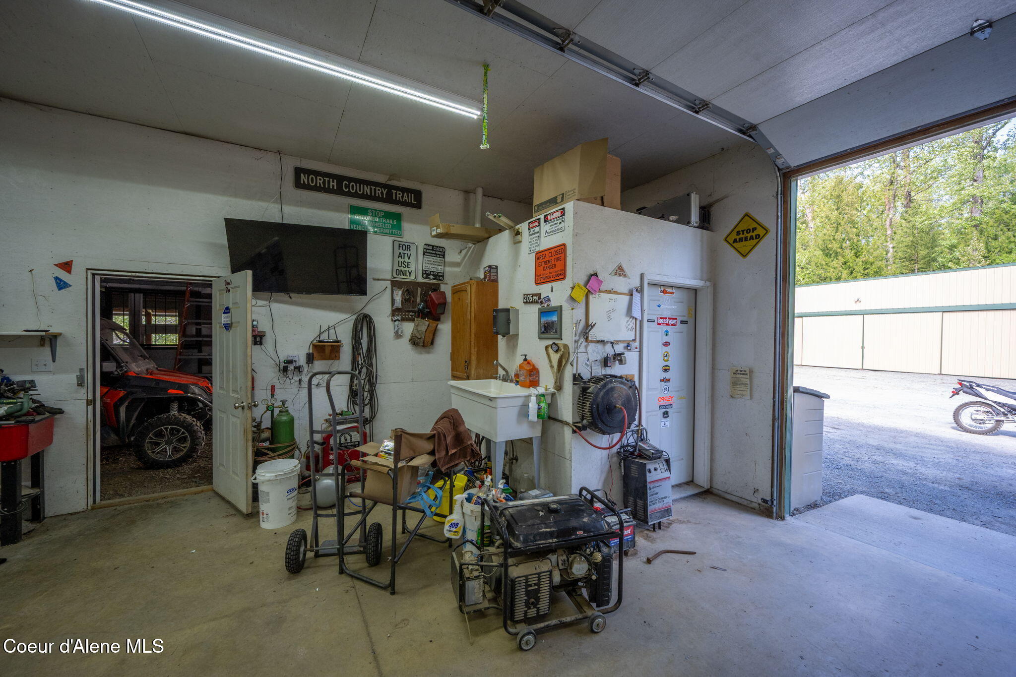 289 Gold Road Naples, ID 83847 - Photo 103 of 113 Shop interior