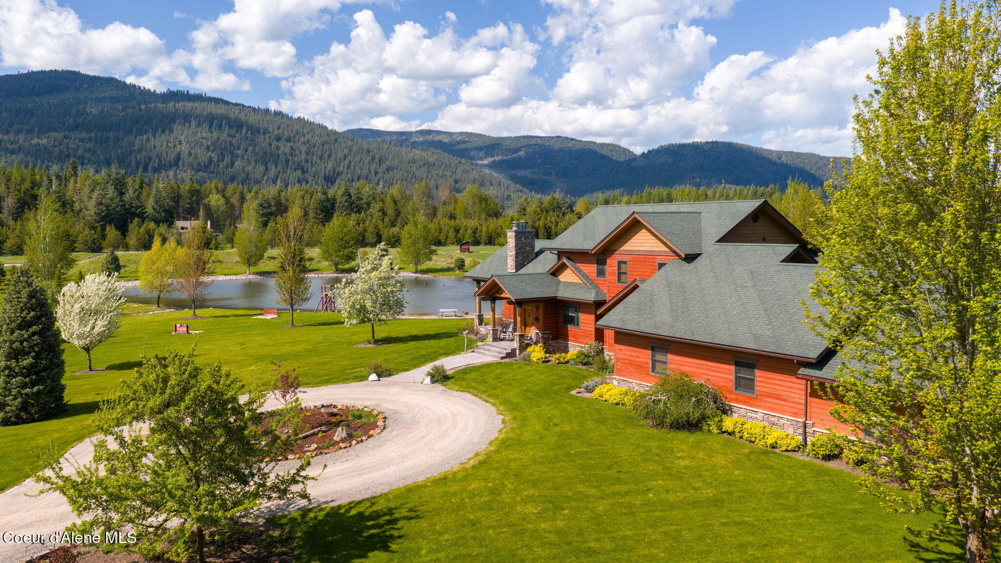 289 Gold Road Naples, ID 83847 - Photo 17 of 113 Exterior