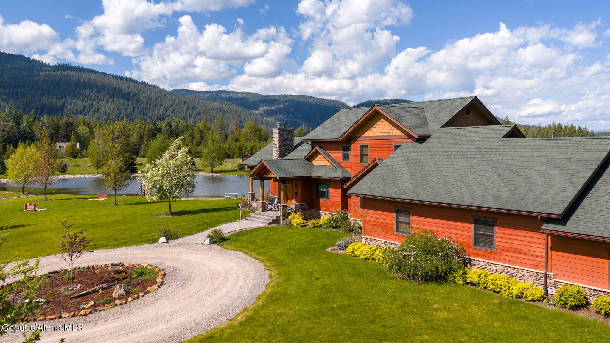 289 Gold Road Naples, ID 83847 - Photo 18 of 113 Exterior