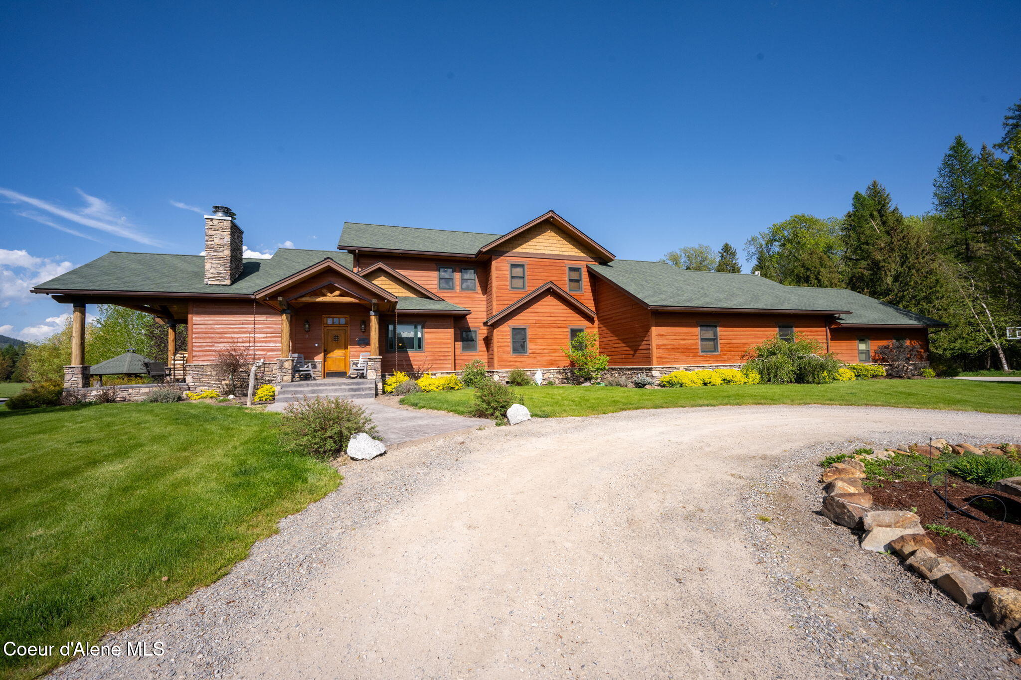 289 Gold Road Naples, ID 83847 - Photo 22 of 113 Exterior