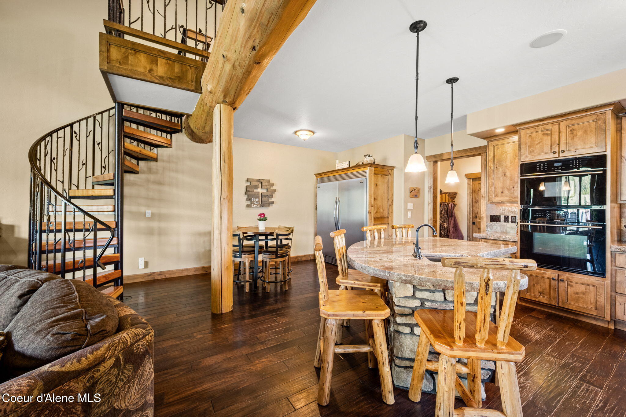 289 Gold Road Naples, ID 83847 - Photo 33 of 113 Kitchen