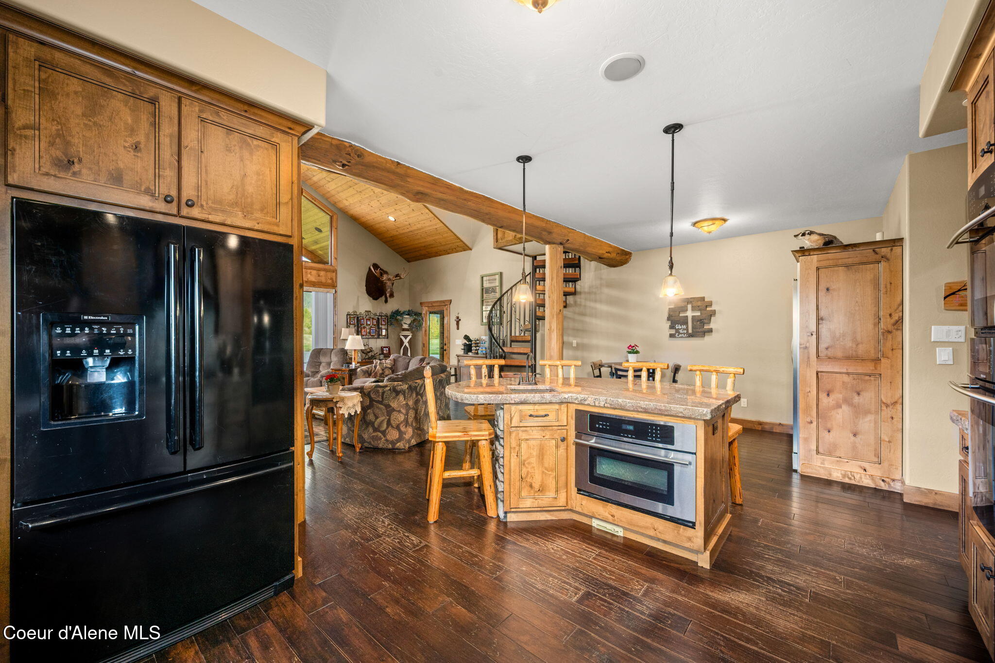 289 Gold Road Naples, ID 83847 - Photo 38 of 113 Kitchen