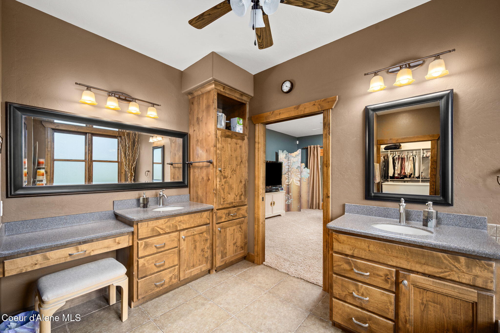 289 Gold Road Naples, ID 83847 - Photo 50 of 113 Master Bathroom