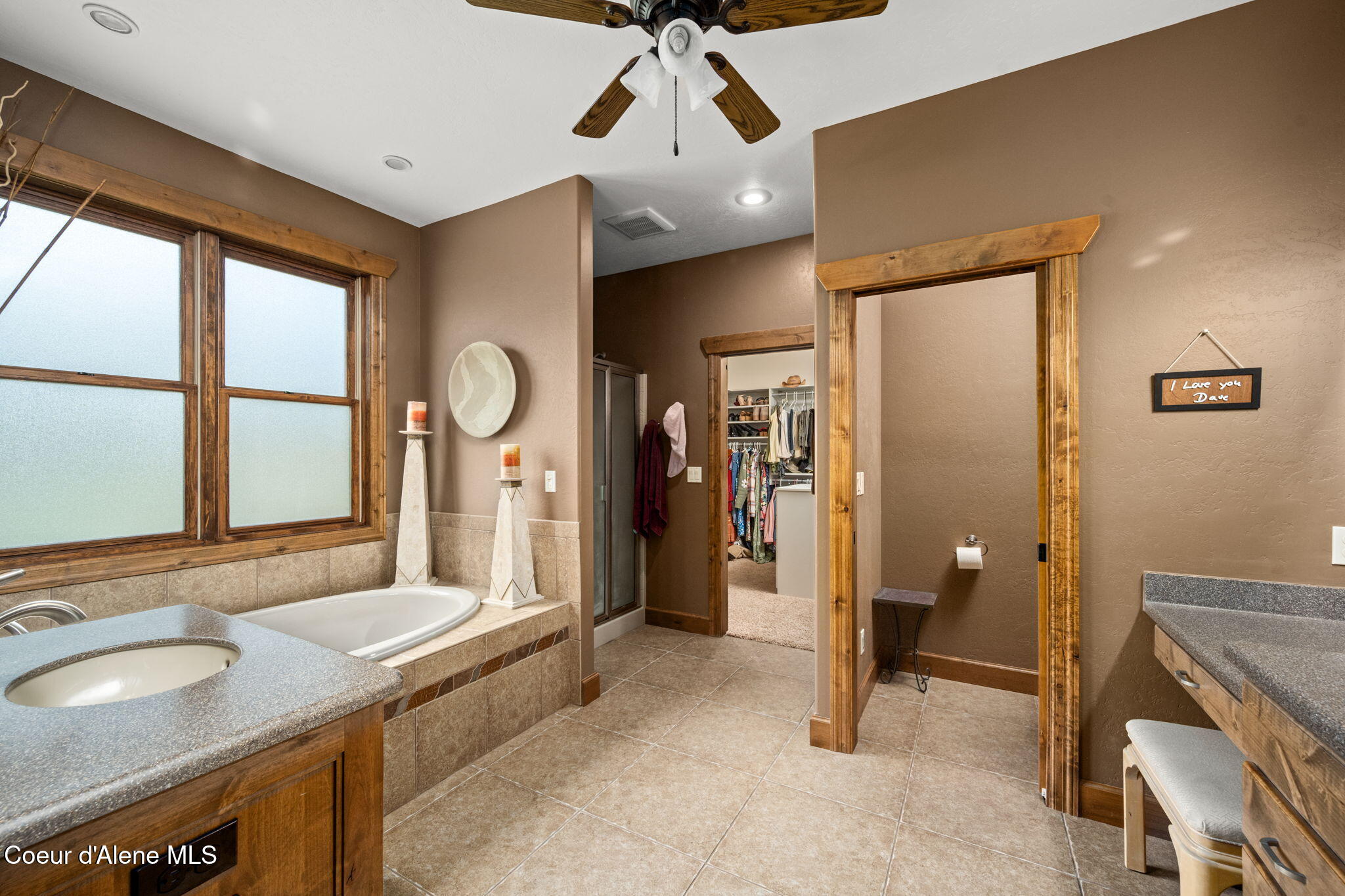 289 Gold Road Naples, ID 83847 - Photo 52 of 113 Master Bathroom