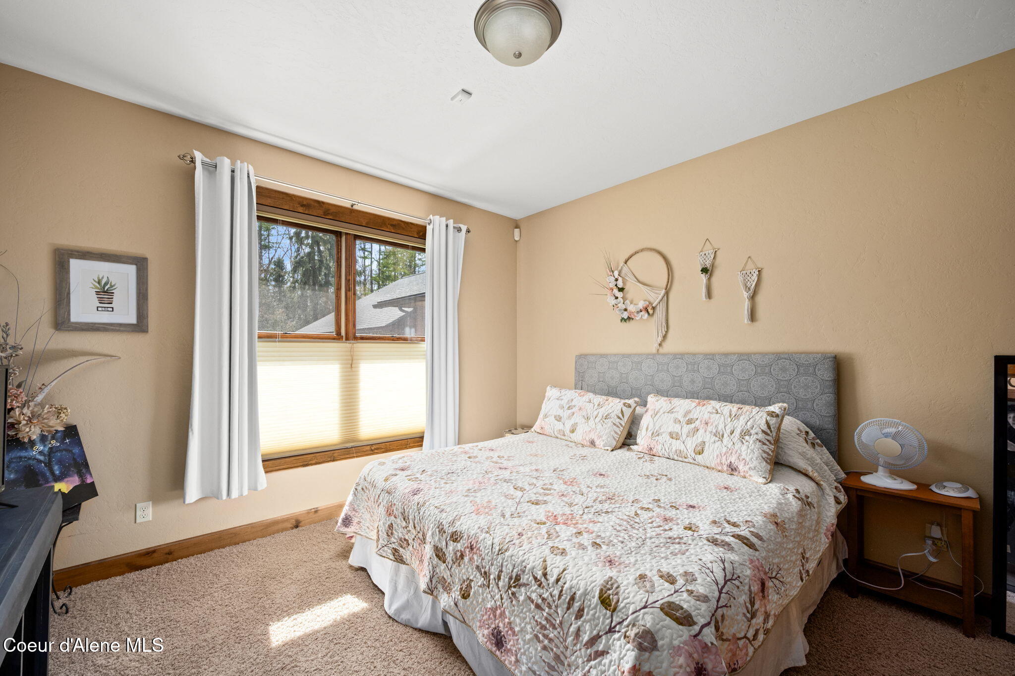 289 Gold Road Naples, ID 83847 - Photo 59 of 113 Bedroom