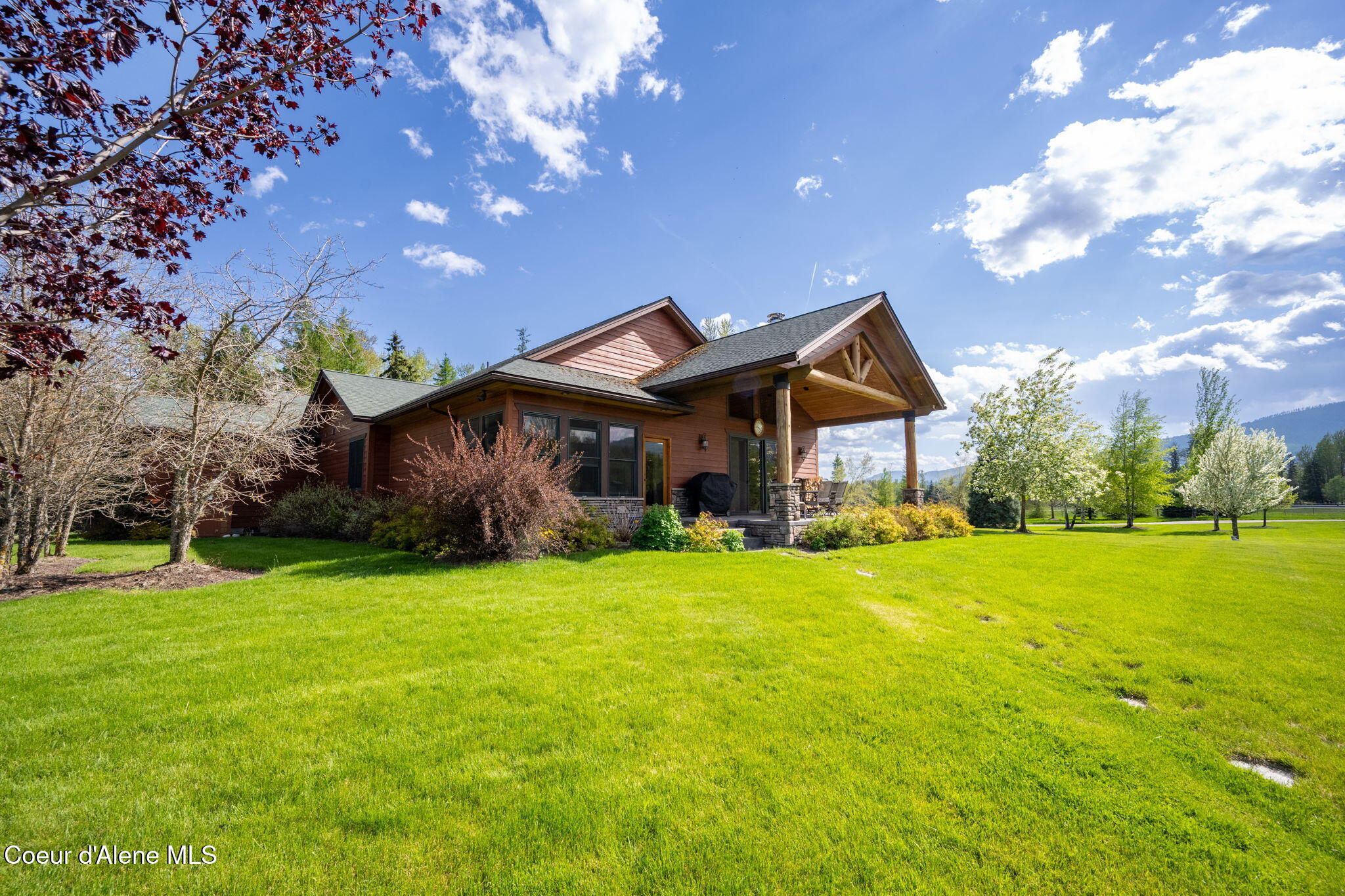 289 Gold Road Naples, ID 83847 - Photo 75 of 113 Backyard