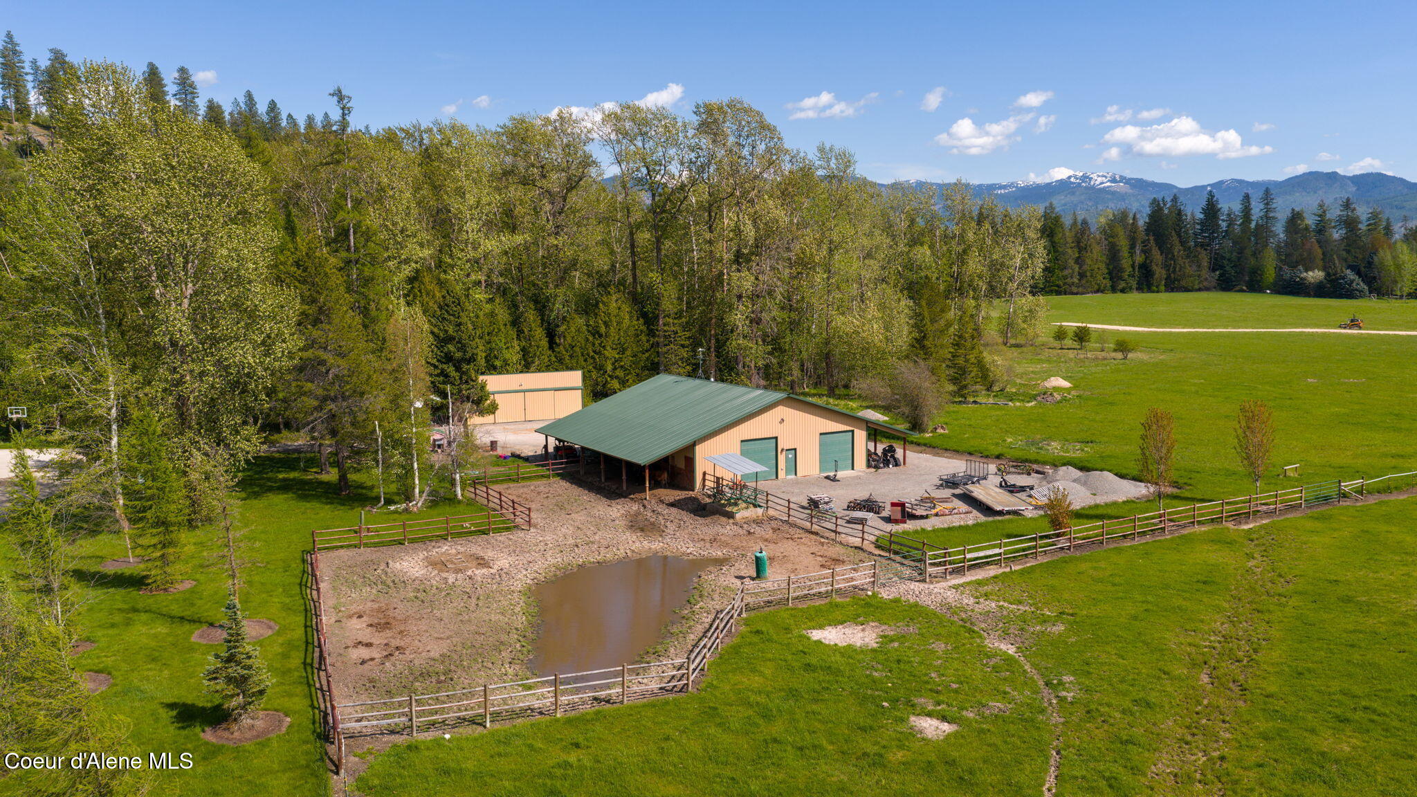 289 Gold Road Naples, ID 83847 - Photo 97 of 113 Shop/horse barn