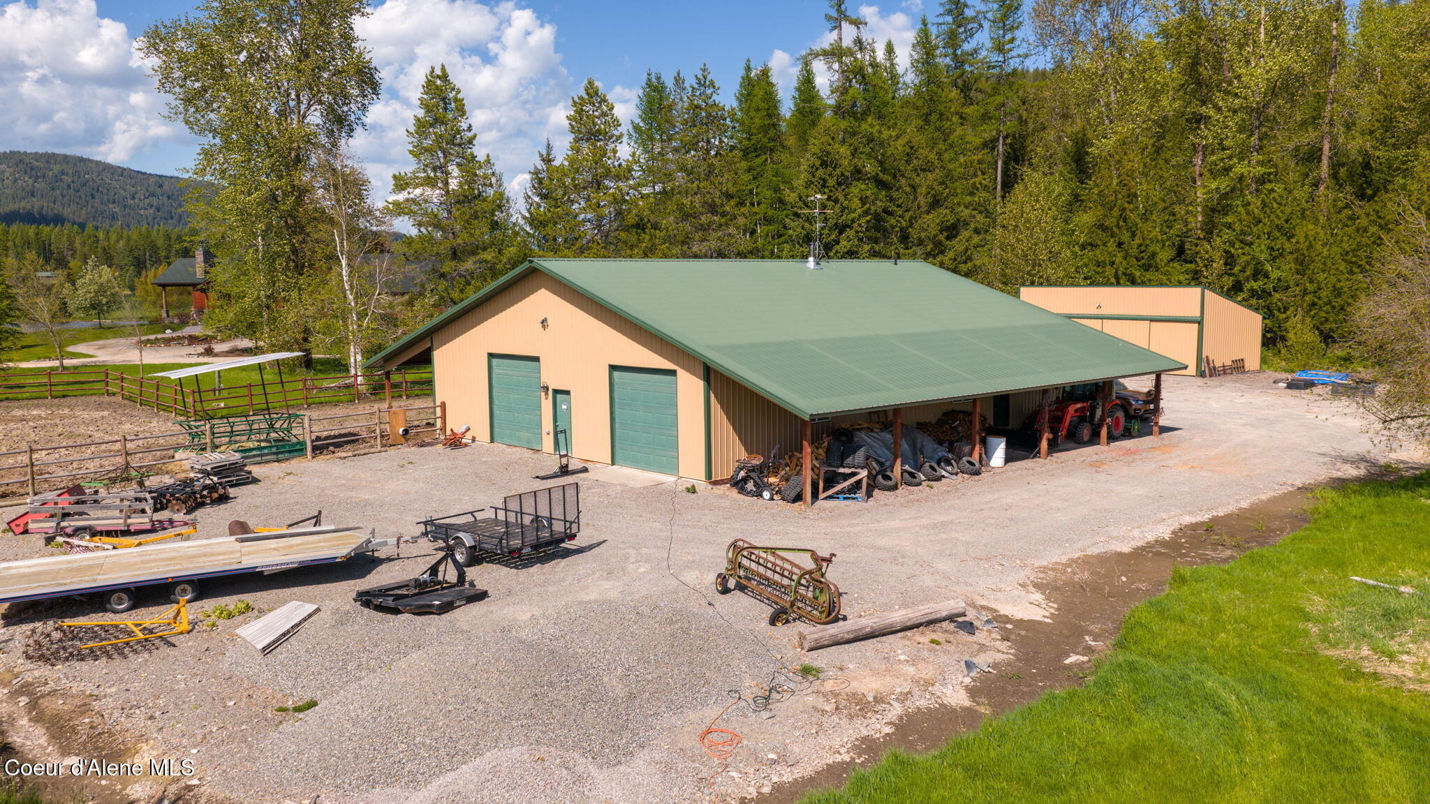 289 Gold Road Naples, ID 83847 - Photo 99 of 113 Shop/horse barn