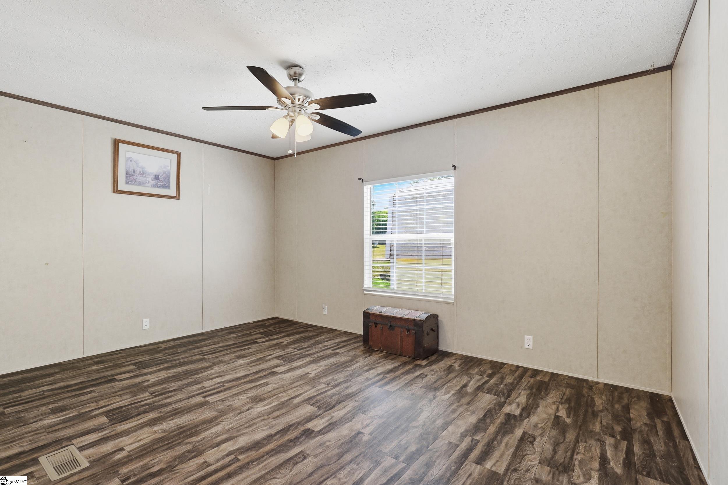111 Lake Circle Road Marietta, SC 29661 - Photo 13 of 24