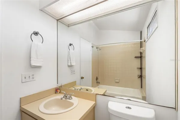 $2,150 | 4368 Middlebrook Road, Unit 4368, Orlando, FL 32811