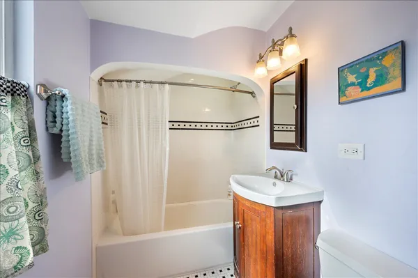 $399,000 | 5352 North Oketo Avenue, Chicago, IL 60656