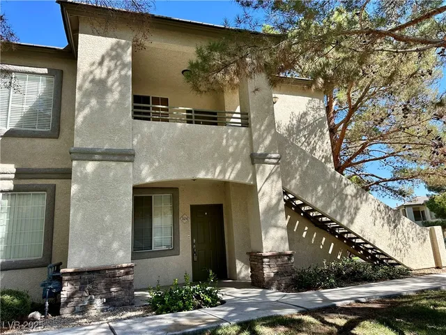 $1,645 | 10217 King Henry Avenue, Unit 104, Las Vegas, NV 89144