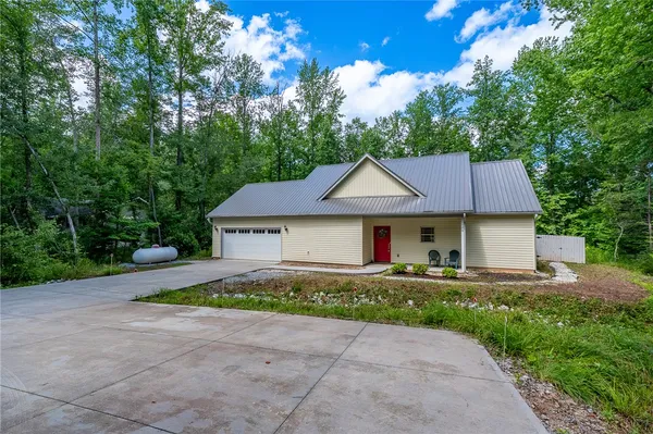 $322,100 | 128 Willys Creek Circle, Pickens, SC 29671