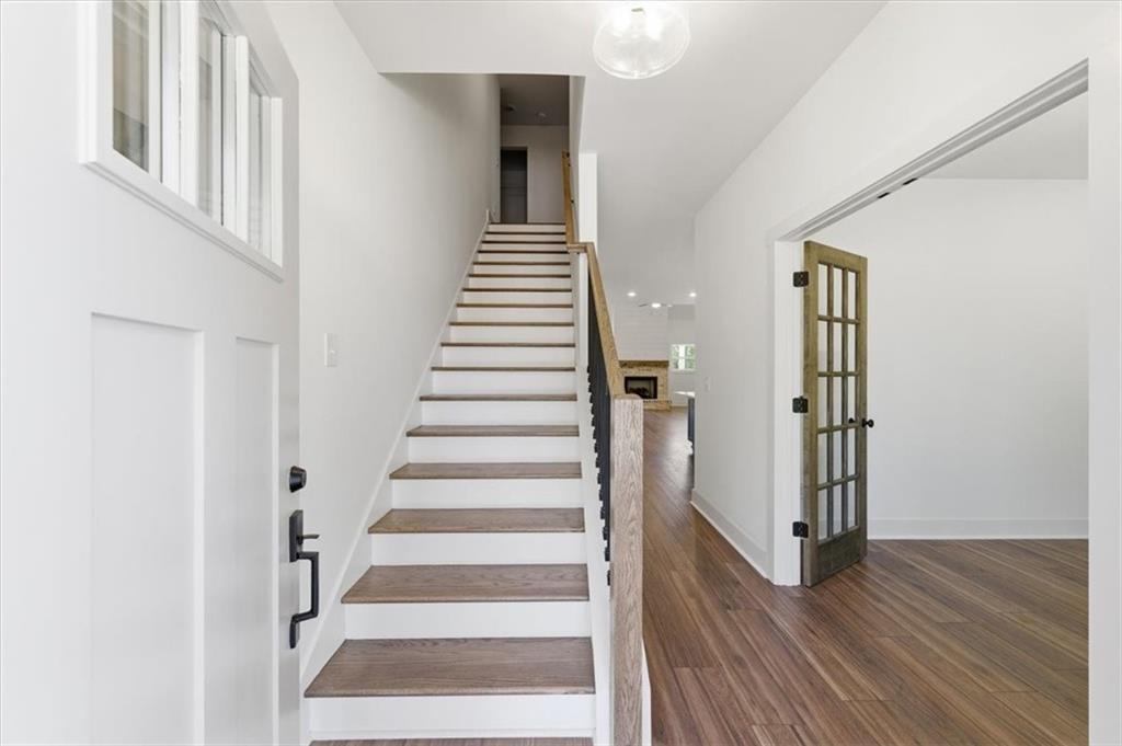 141 Old Alabama Road Southeast Emerson, GA 30137 - Photo 26 of 47 a view of an entryway with wooden floor