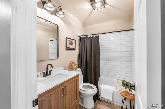 $270,000 | 35 Jamestown Drive, St. Peters, MO 63376