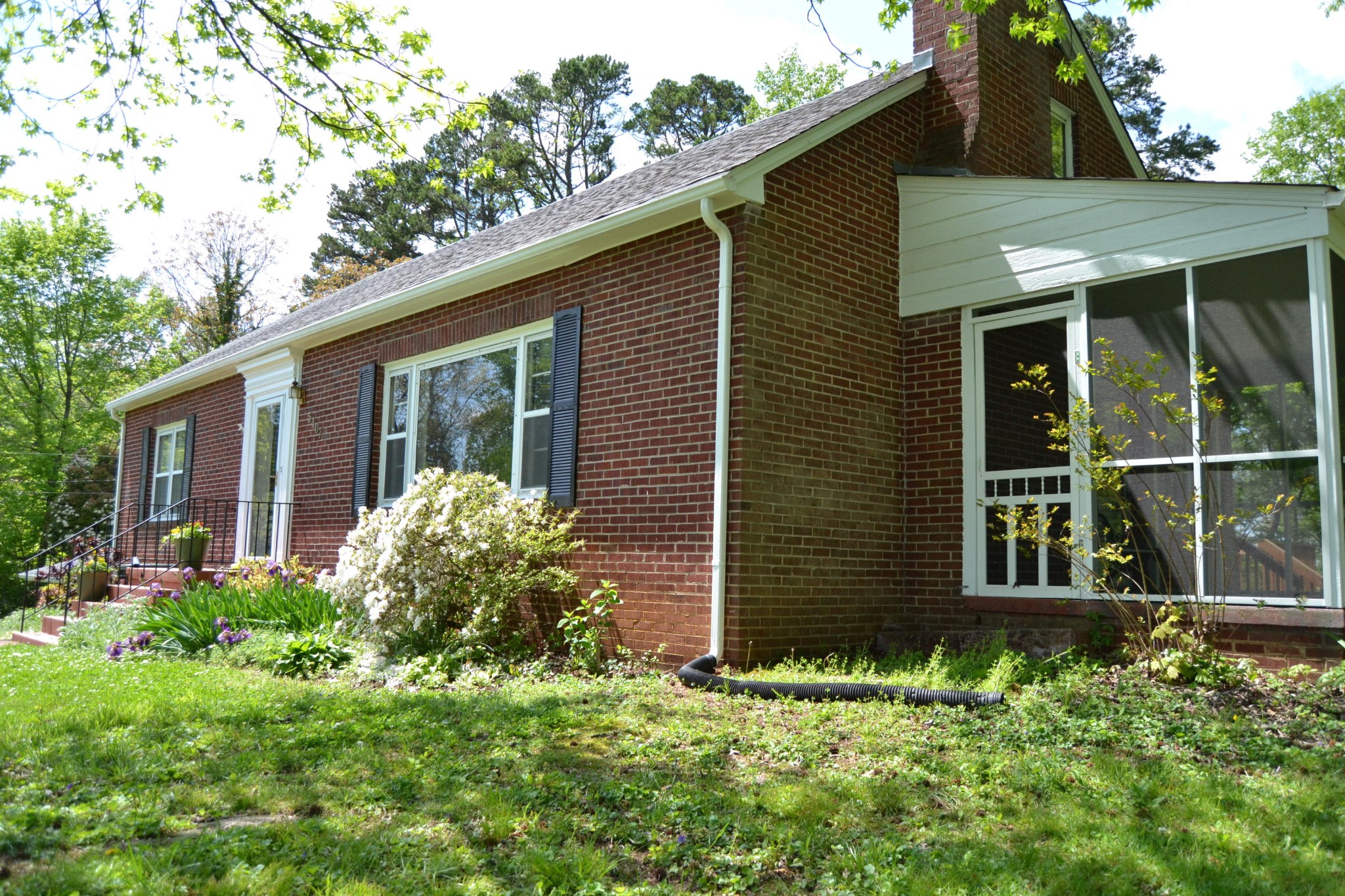 5407 East Sunset Road Knoxville, TN 37914 - Photo 2 of 37 Gallery Image 2