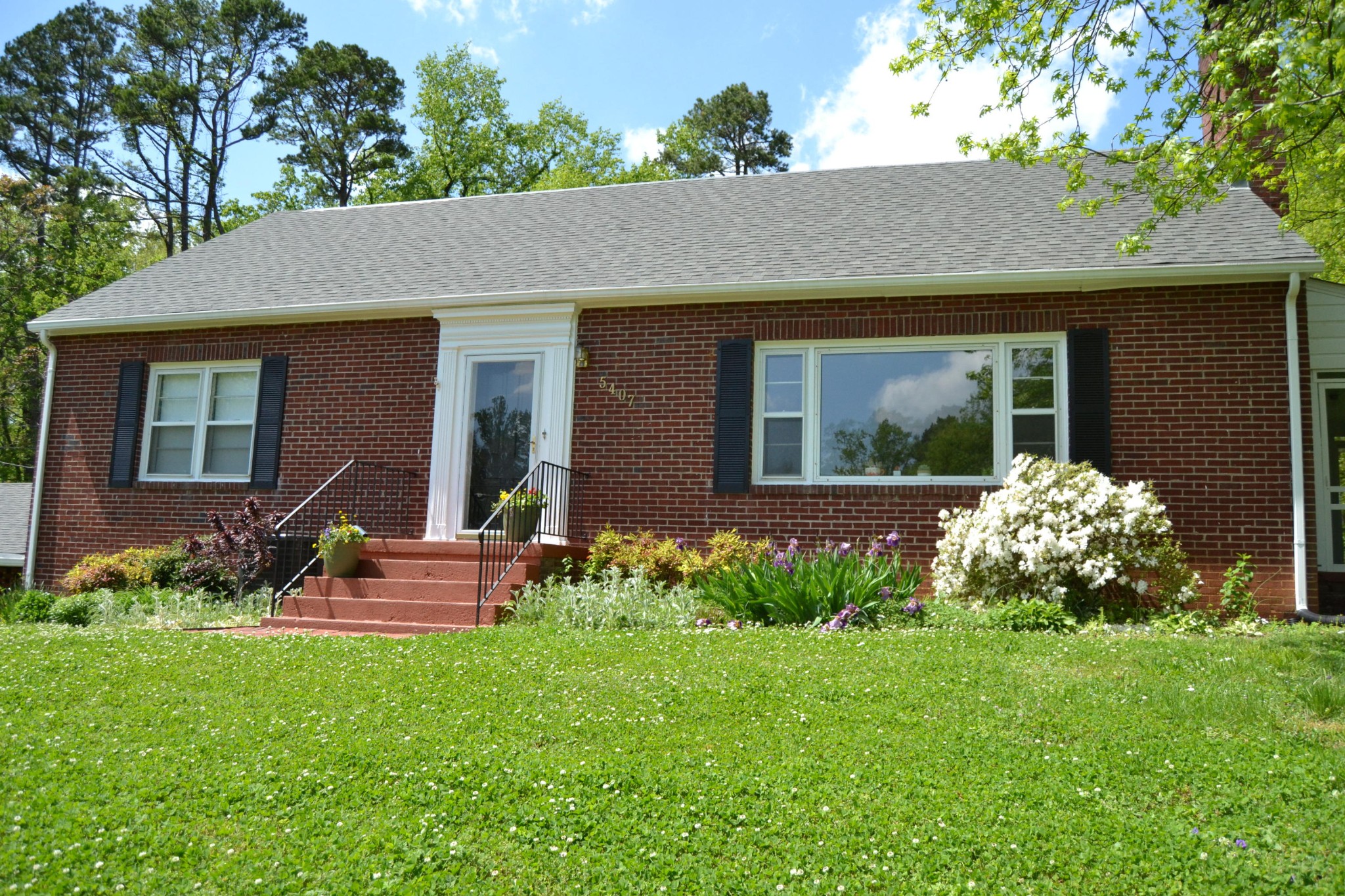 5407 East Sunset Road Knoxville, TN 37914 - Photo 4 of 37 Gallery Image 4