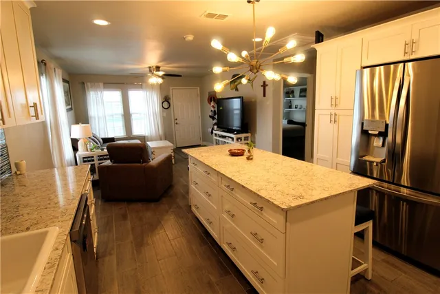 $295,000 | 1809 Hillcrest, Rockport, TX 78382