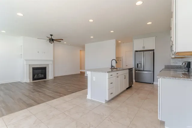 $344,700 | 3090 Limestone Court, Newburgh, IN 47630