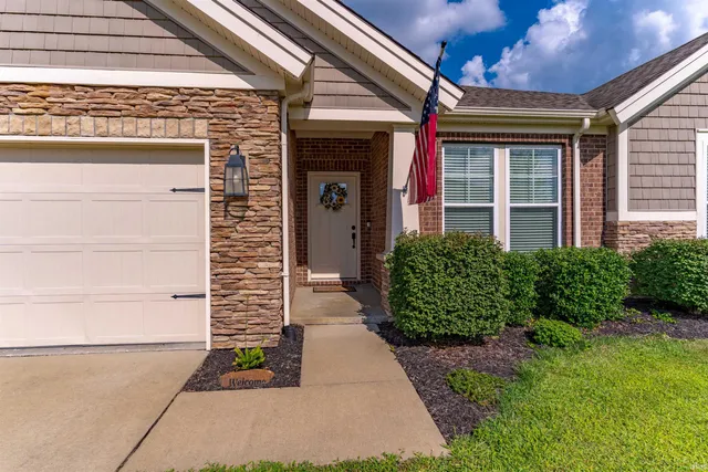 $344,700 | 3090 Limestone Court, Newburgh, IN 47630