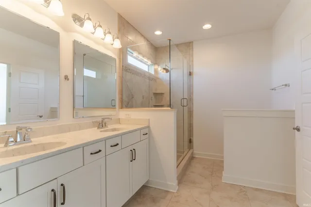 $344,700 | 3090 Limestone Court, Newburgh, IN 47630