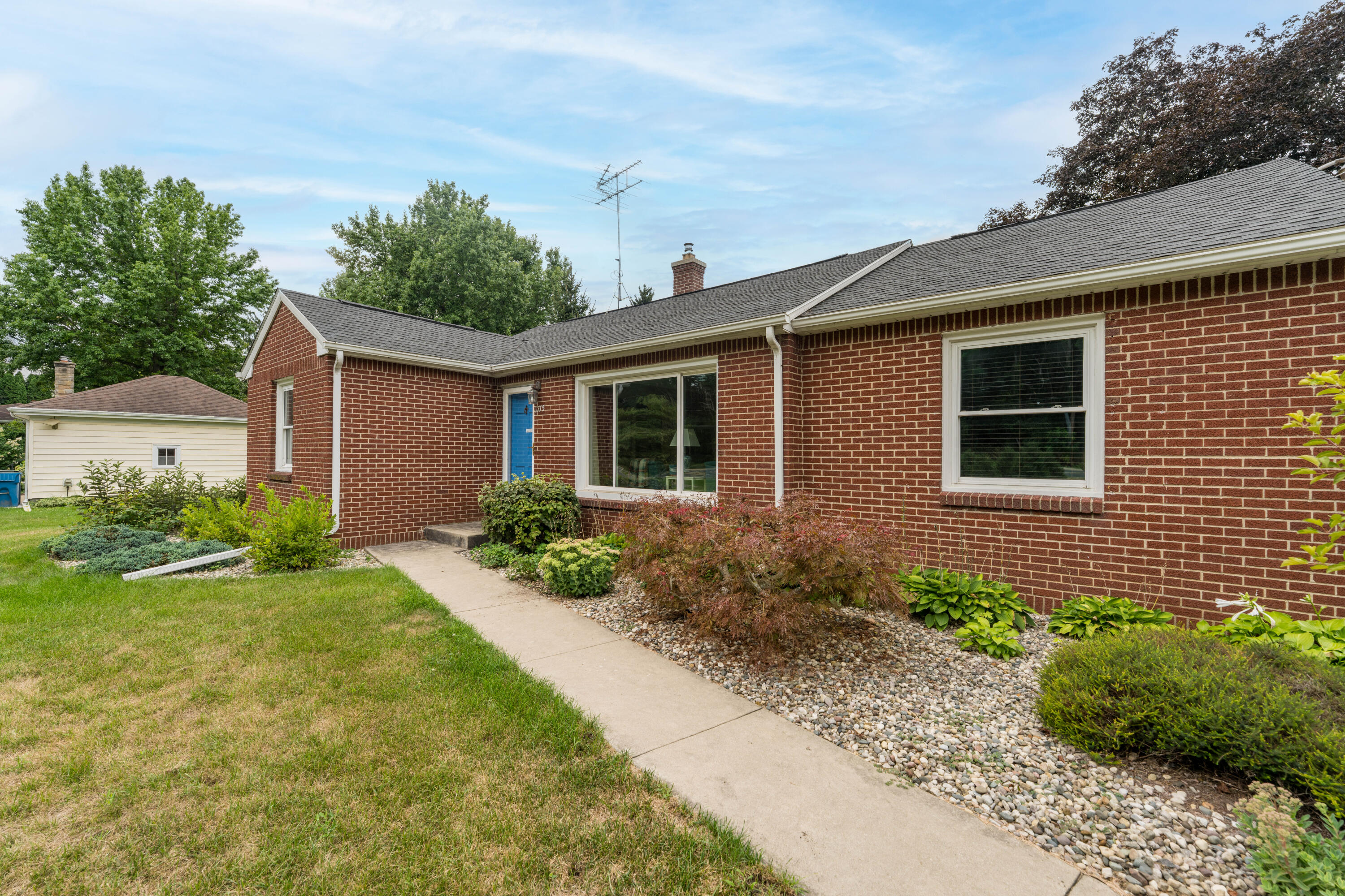 1715 Nichols Road Kalamazoo, MI 49006 - Photo 22 of 28 DSC00613-Edit