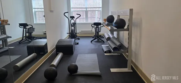 $1,850 | 211 Henderson Road, Unit 2202, Monmouth Junction, NJ 08852