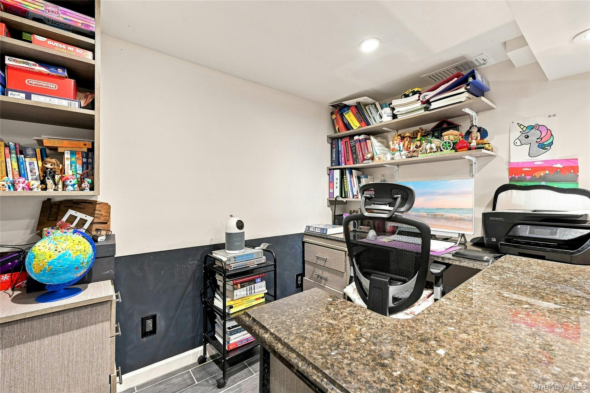 2 Peppermill Road Roslyn, NY 11576 - Photo 29 of 36 Custom built-in desk with granite countertop