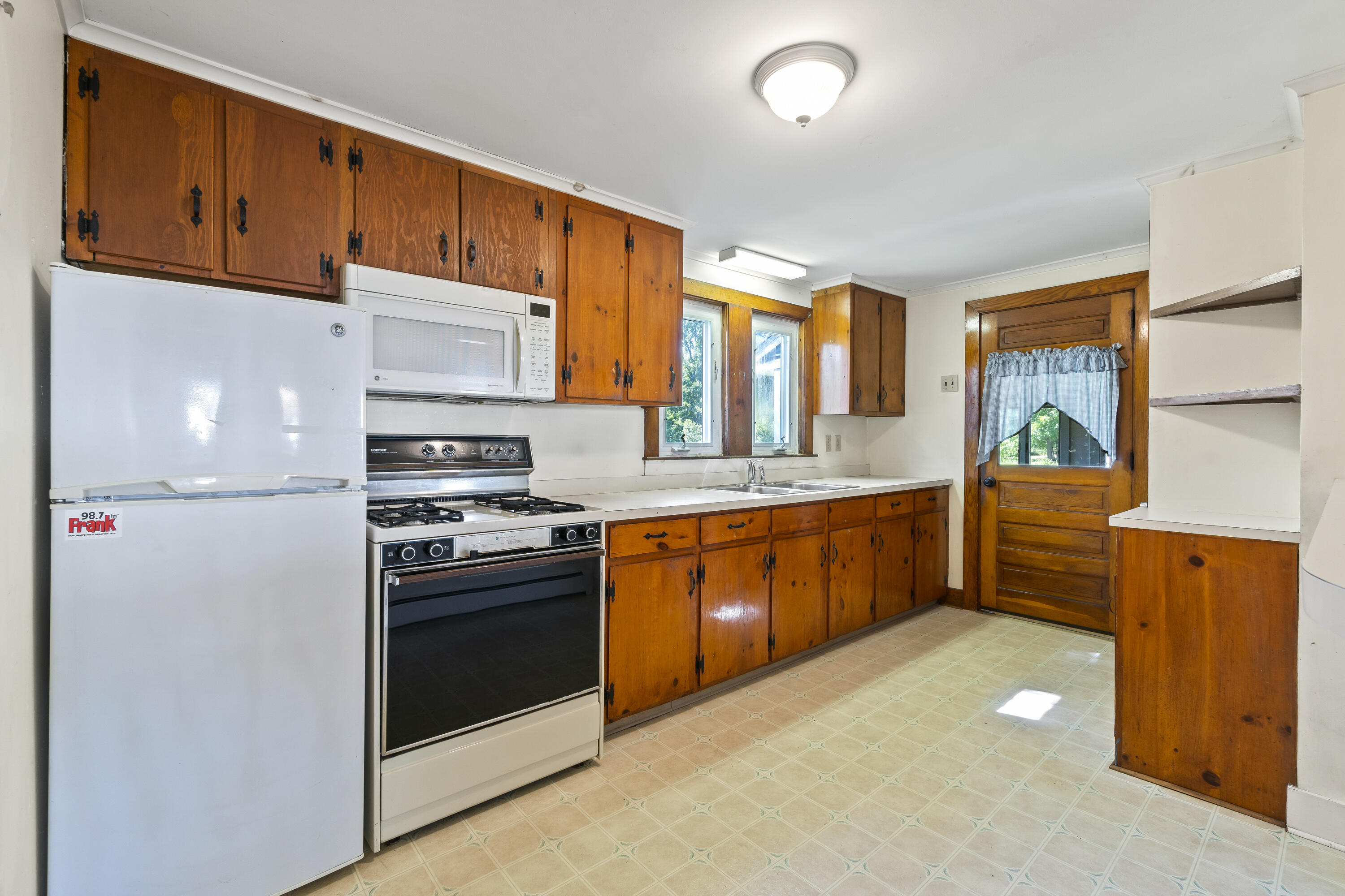 9 Pine Hill Road Berwick, ME 03901 - Photo 6 of 30 9 Pine Hill Road_107