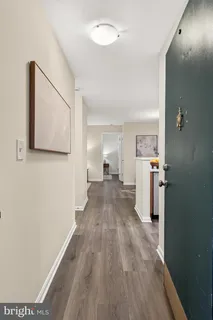 $399,800 | 2050 North Calvert Street, Unit 109, Arlington, VA 22201