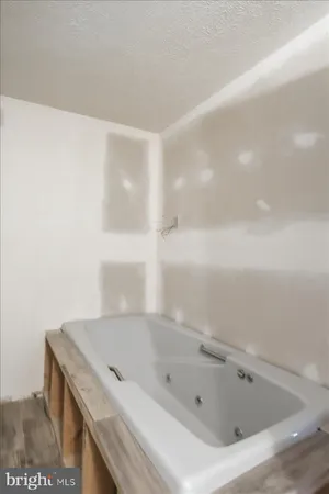 $260,000 | 12604 Longs Hollow Road Southeast, Cumberland, MD 21502