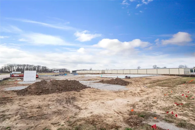 $105,000 | 2754 Rte 66 Business Park Drive, Edwardsville, IL 62025