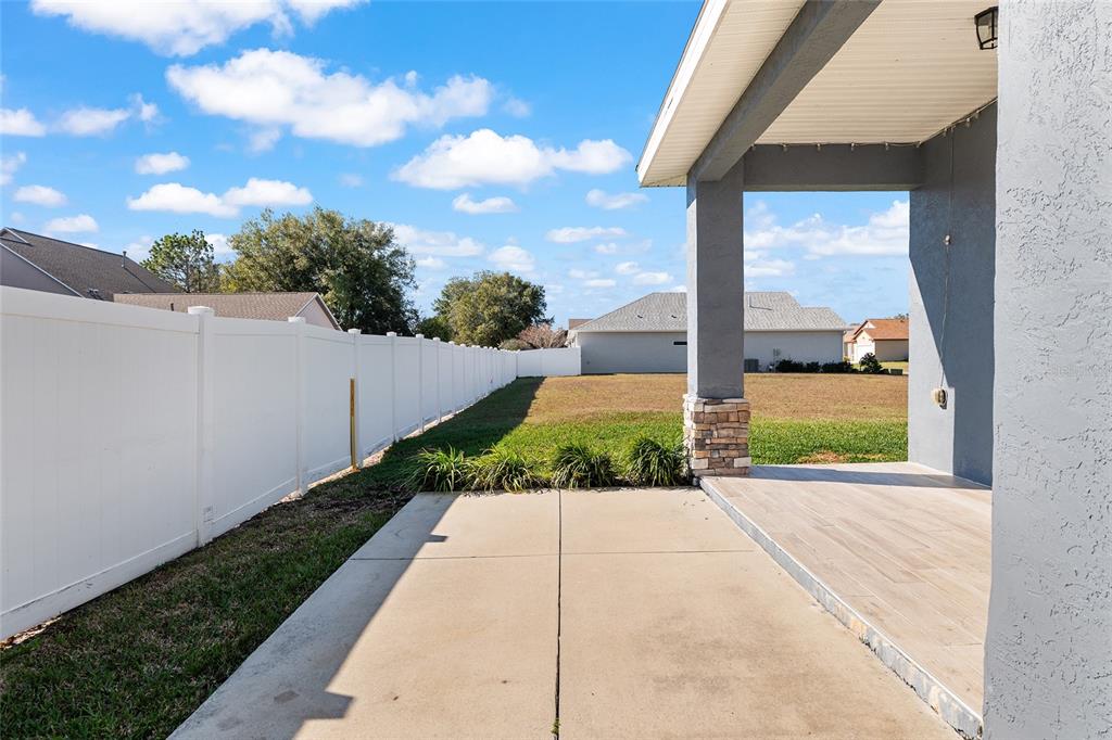 4765 Southeast 25th Street Ocala, FL 34480 - Photo 51 of 62 a view of a garden