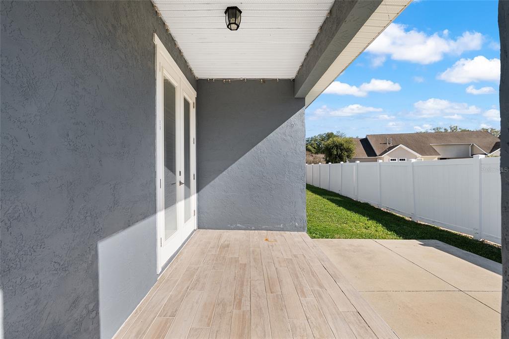 4765 Southeast 25th Street Ocala, FL 34480 - Photo 51 of 65 a view of balcony