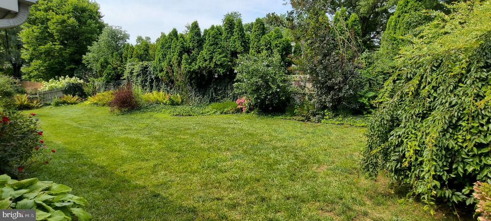 407 Spring House Road Camp Hill, PA 17011 - Photo 3 of 35 Gallery Image 3