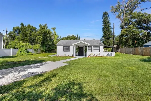 $340,000 | 2600 South Crystal Lake Drive, Orlando, FL 32806