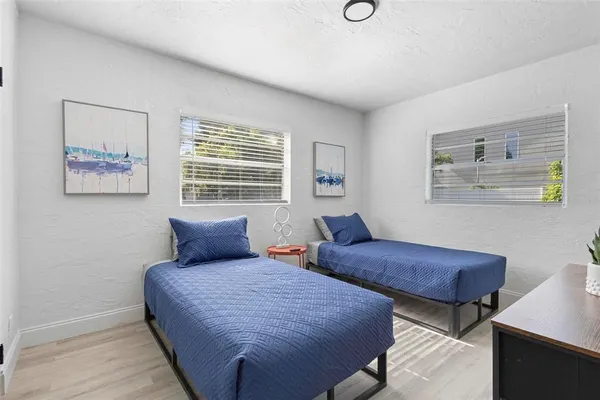 $340,000 | 2600 South Crystal Lake Drive, Orlando, FL 32806