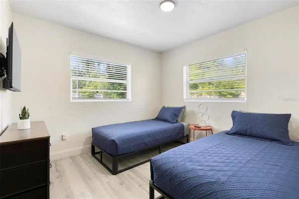 $340,000 | 2600 South Crystal Lake Drive, Orlando, FL 32806