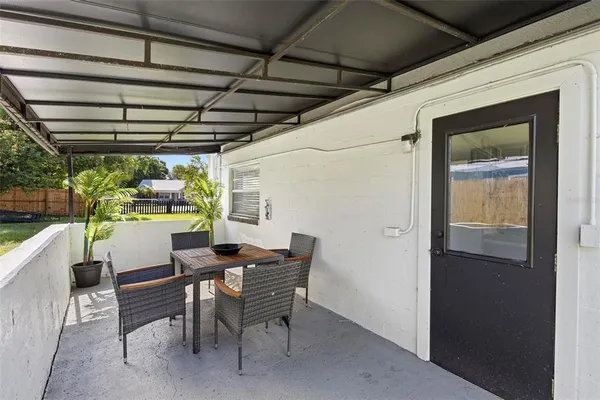 $340,000 | 2600 South Crystal Lake Drive, Orlando, FL 32806