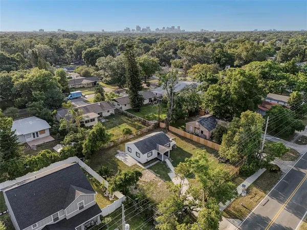 $340,000 | 2600 South Crystal Lake Drive, Orlando, FL 32806