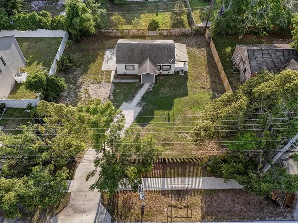 $340,000 | 2600 South Crystal Lake Drive, Orlando, FL 32806