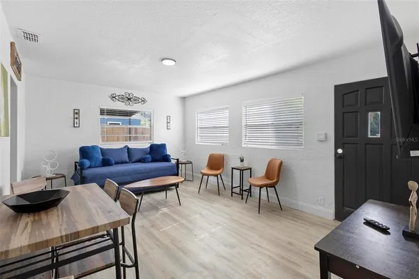 $340,000 | 2600 South Crystal Lake Drive, Orlando, FL 32806