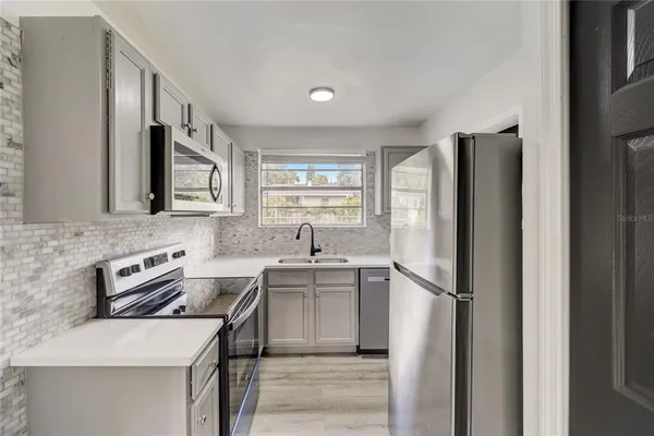 $340,000 | 2600 South Crystal Lake Drive, Orlando, FL 32806