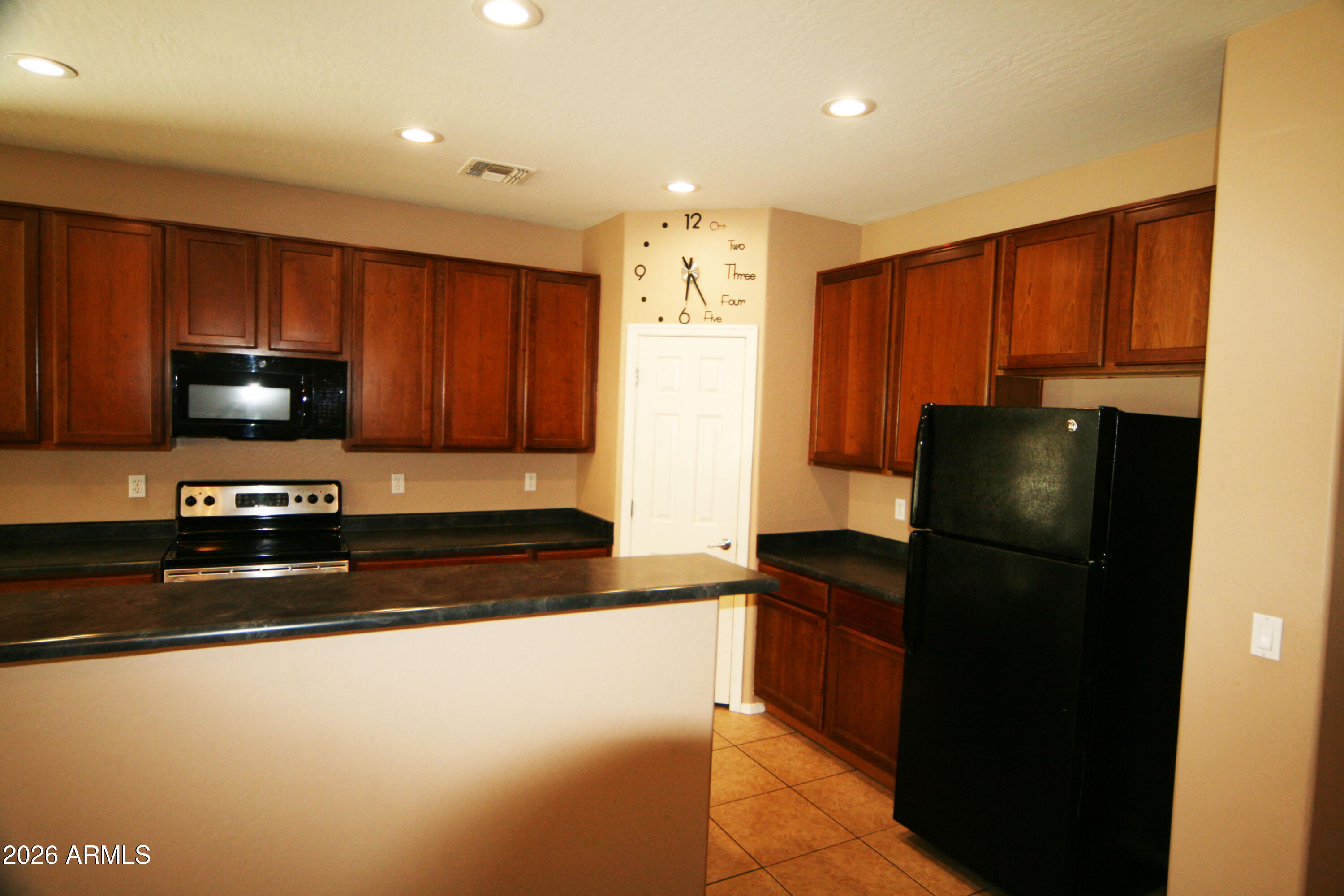 5307 West Beverly Road Laveen, AZ 85339 - Photo 6 of 22 Kitchen 1