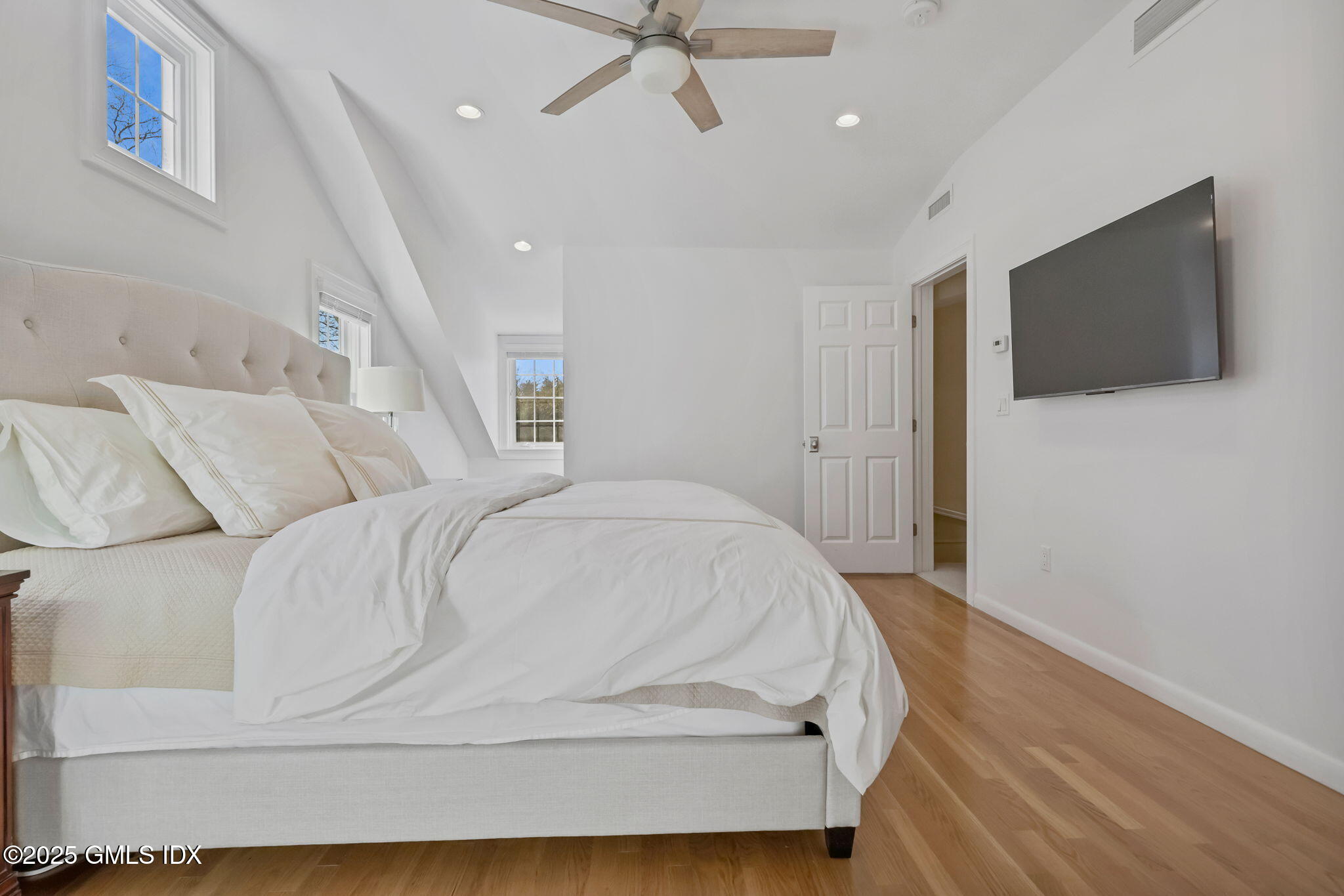 35 Indian Field Road Greenwich, CT 06830 - Photo 21 of 38