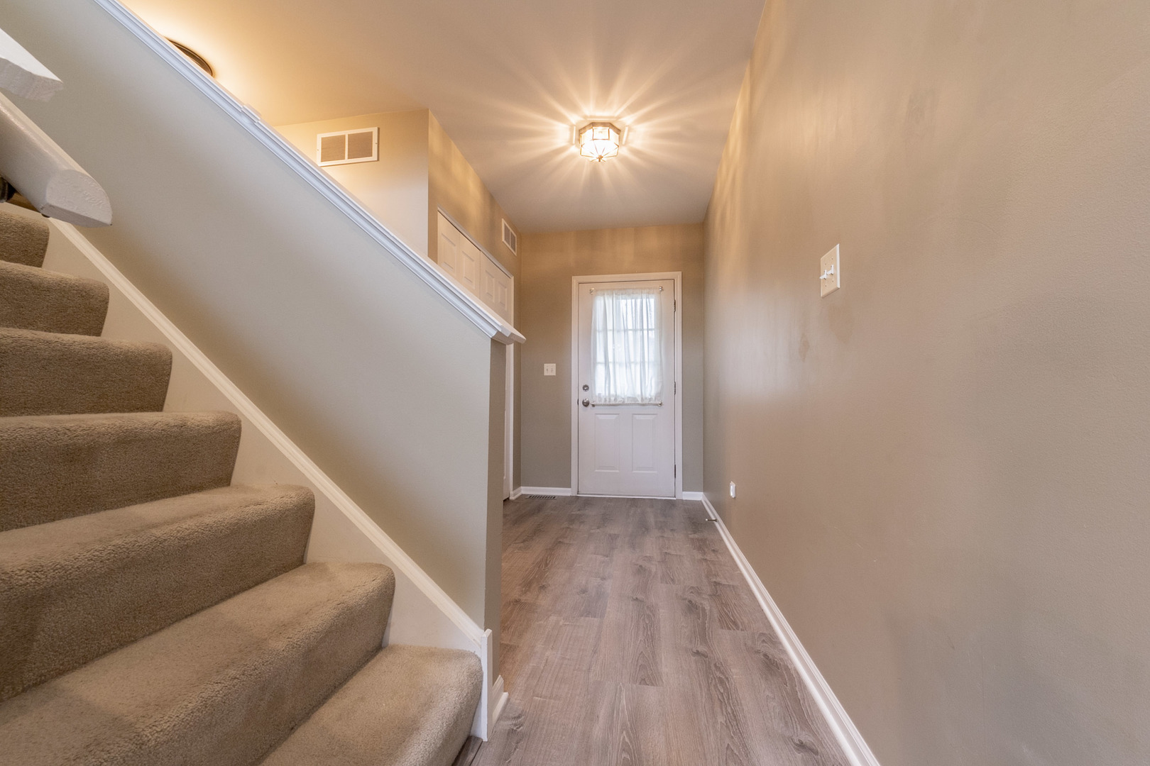 403 Littleton Trail Elgin, IL 60120 - Photo 13 of 26