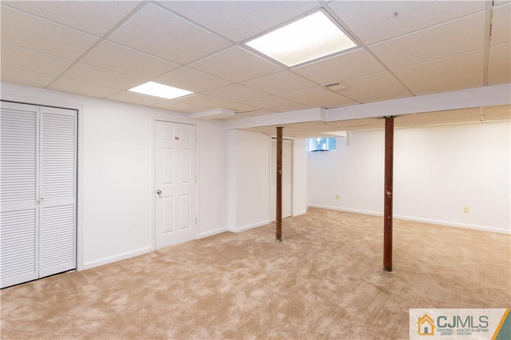 987 Cox Road North Brunswick, NJ 08902 - Photo 23 of 25 a view of an empty room