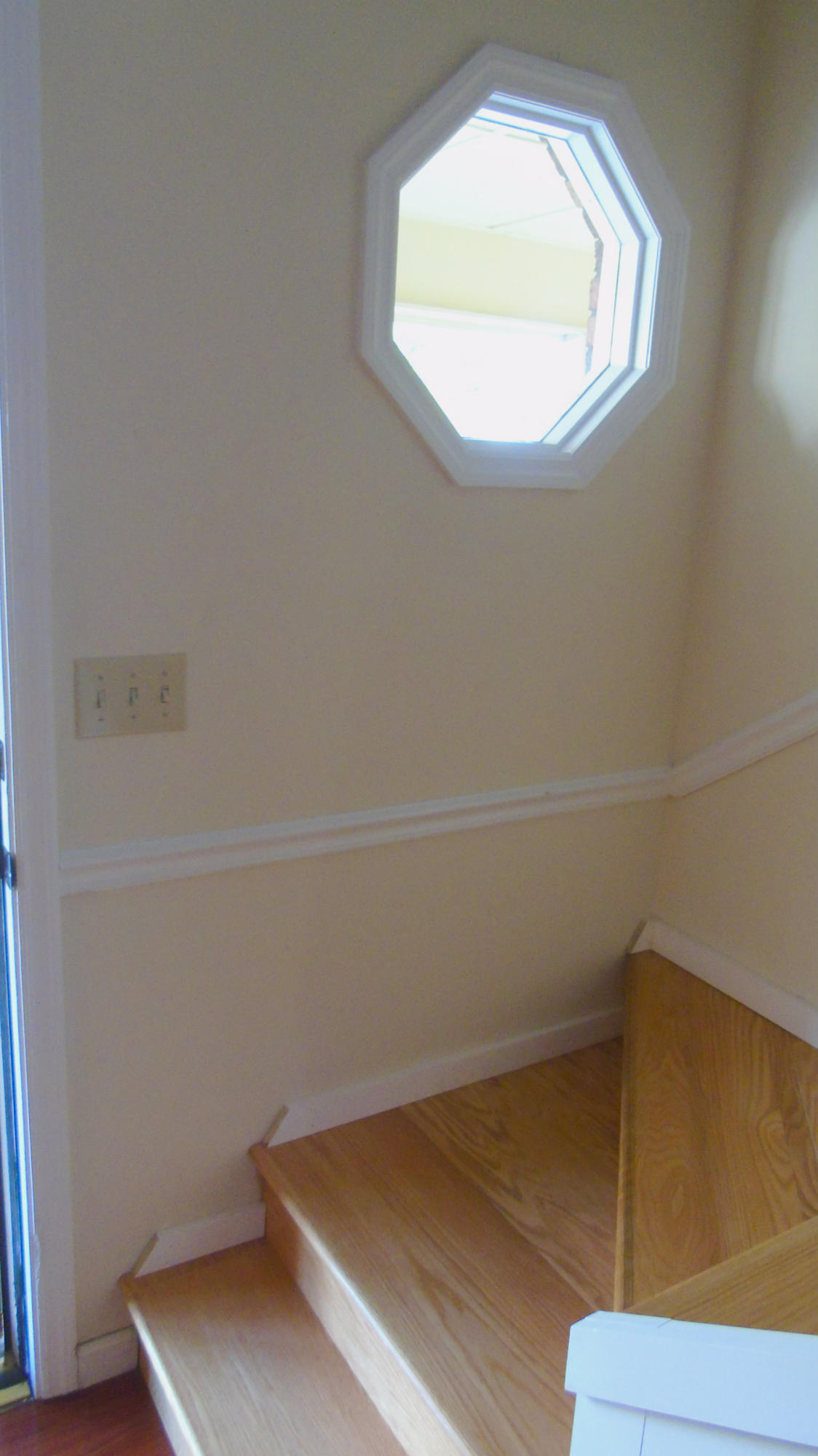 95 Cummings Road Ringgold, GA 30736 - Photo 15 of 28 Captains window
