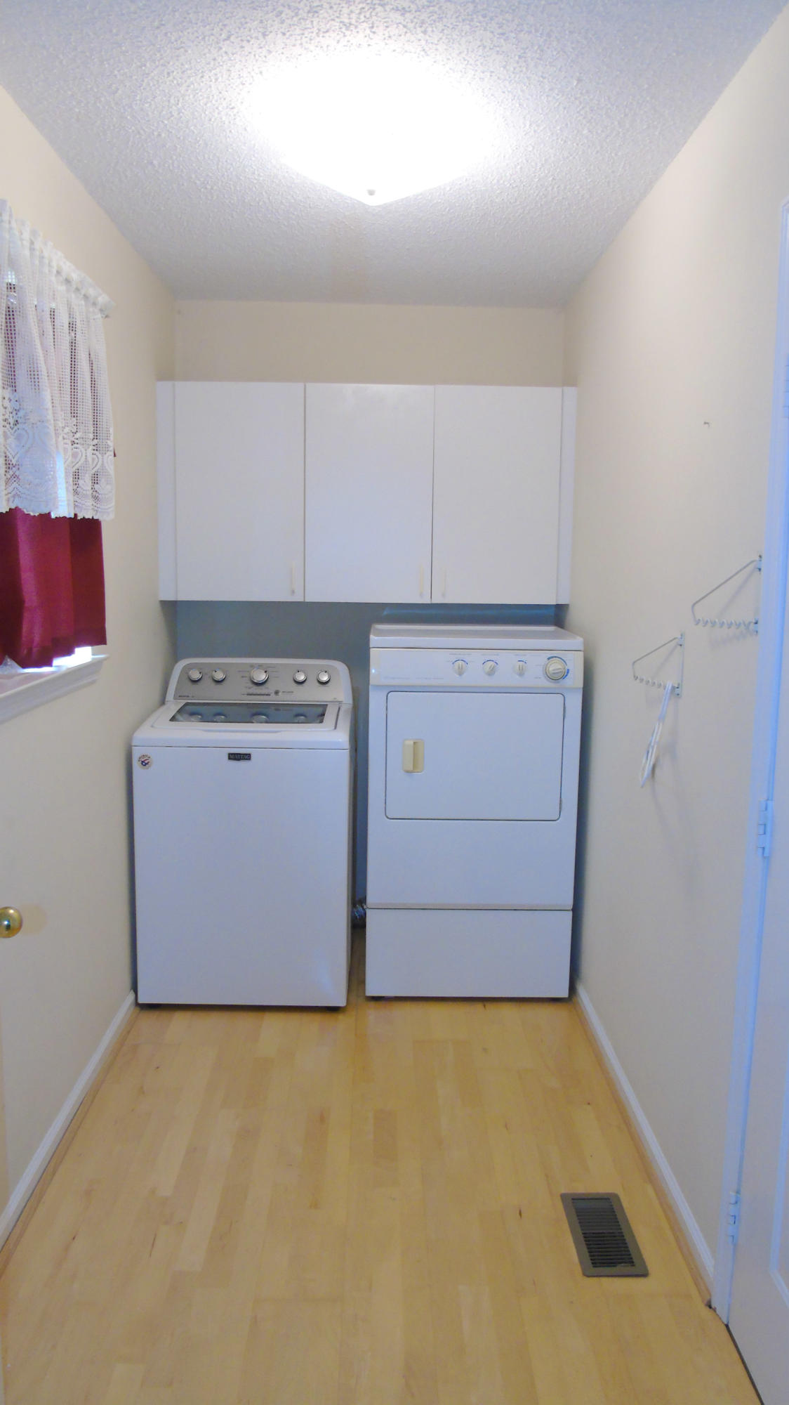 95 Cummings Road Ringgold, GA 30736 - Photo 20 of 28 Laundry room off of Kitchen